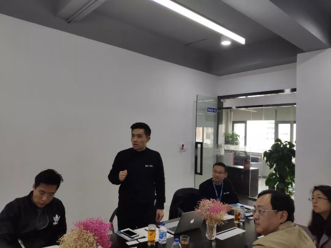 上海市經(jīng)信委何勇處長帶隊考察星谷云，政府、協(xié)會、企業(yè)三方互動，賦能中國B2B企業(yè)跨境轉(zhuǎn)型升級